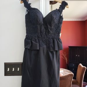 Mac Duggal black cocktail dress